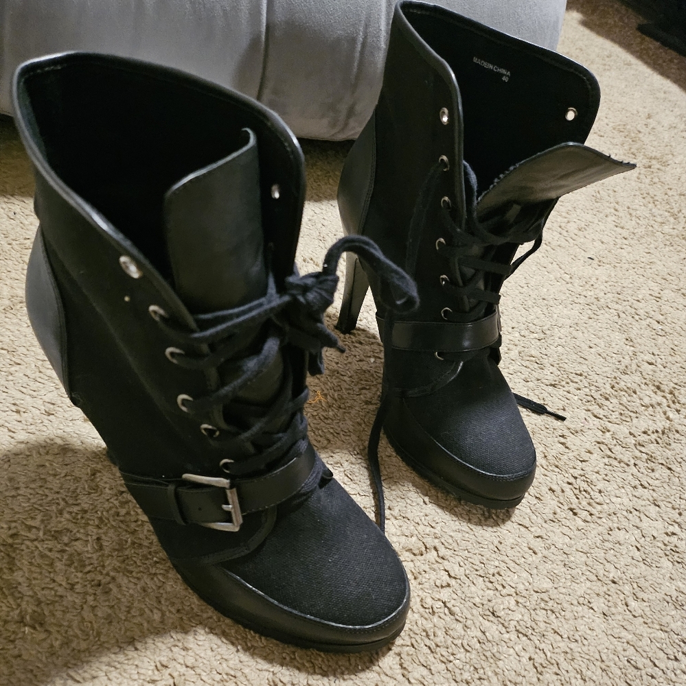 Winebrenner Aldo booties